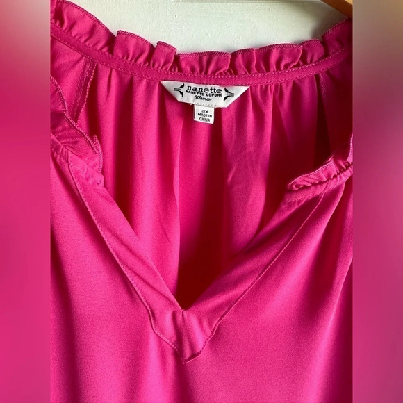 Nanette Lepore bright pink flowy blouse. Plus Size 3x - Picture 4 of 6